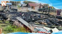 Rumah Warga Terbakar Dilahap Si Jago Merah, Pemiliknya Lagi Sibuk Berjualan Di Lokasi Perkemahan